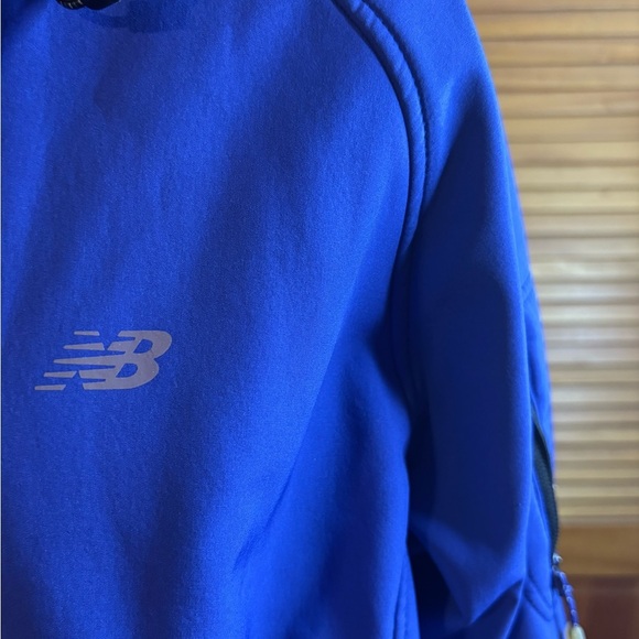 New Balance Performance Jacket in Royal Blue - Picture 2 of 3